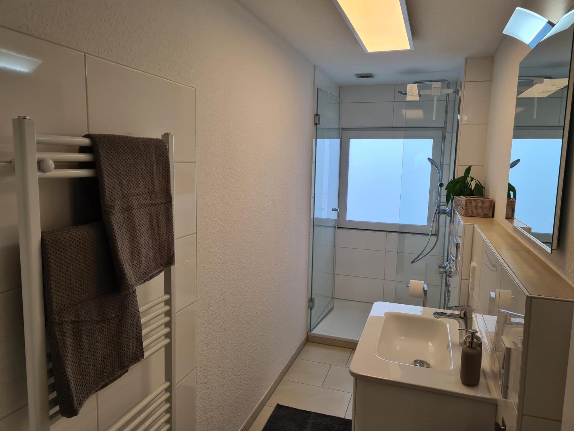 Ferienwohnung In Erftstadt 2 Min Fusslaeufig Zum Bahnhof, Phantasialand, Koeln, Koeln Messe, Eifel Esterno foto